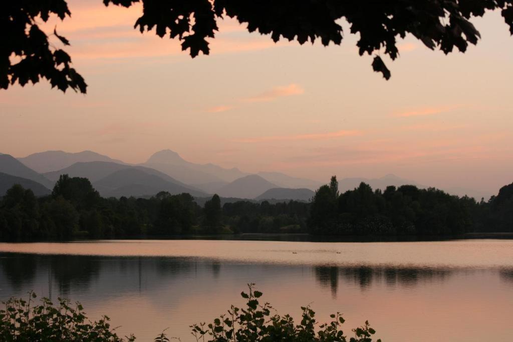 Les Chalets Montréjeau Exteriör bild