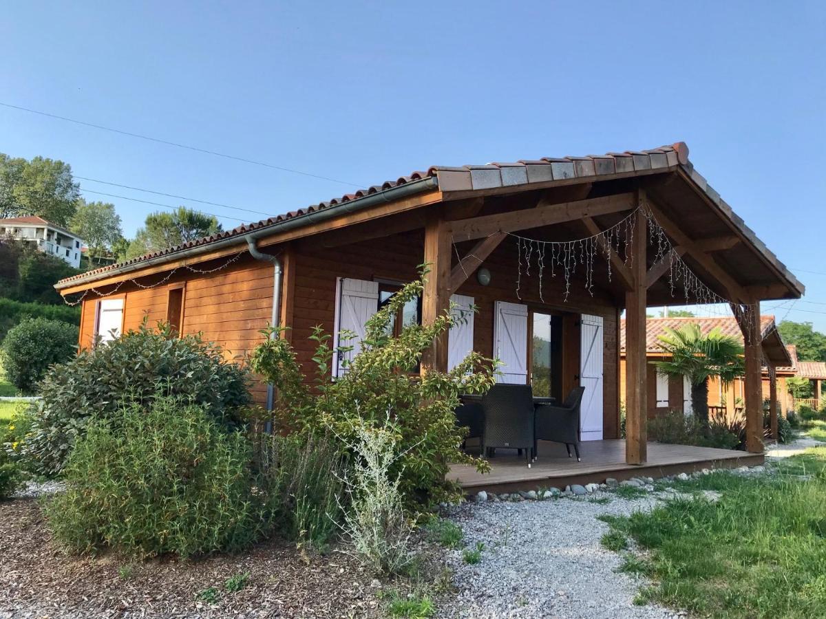 Les Chalets Montréjeau Exteriör bild