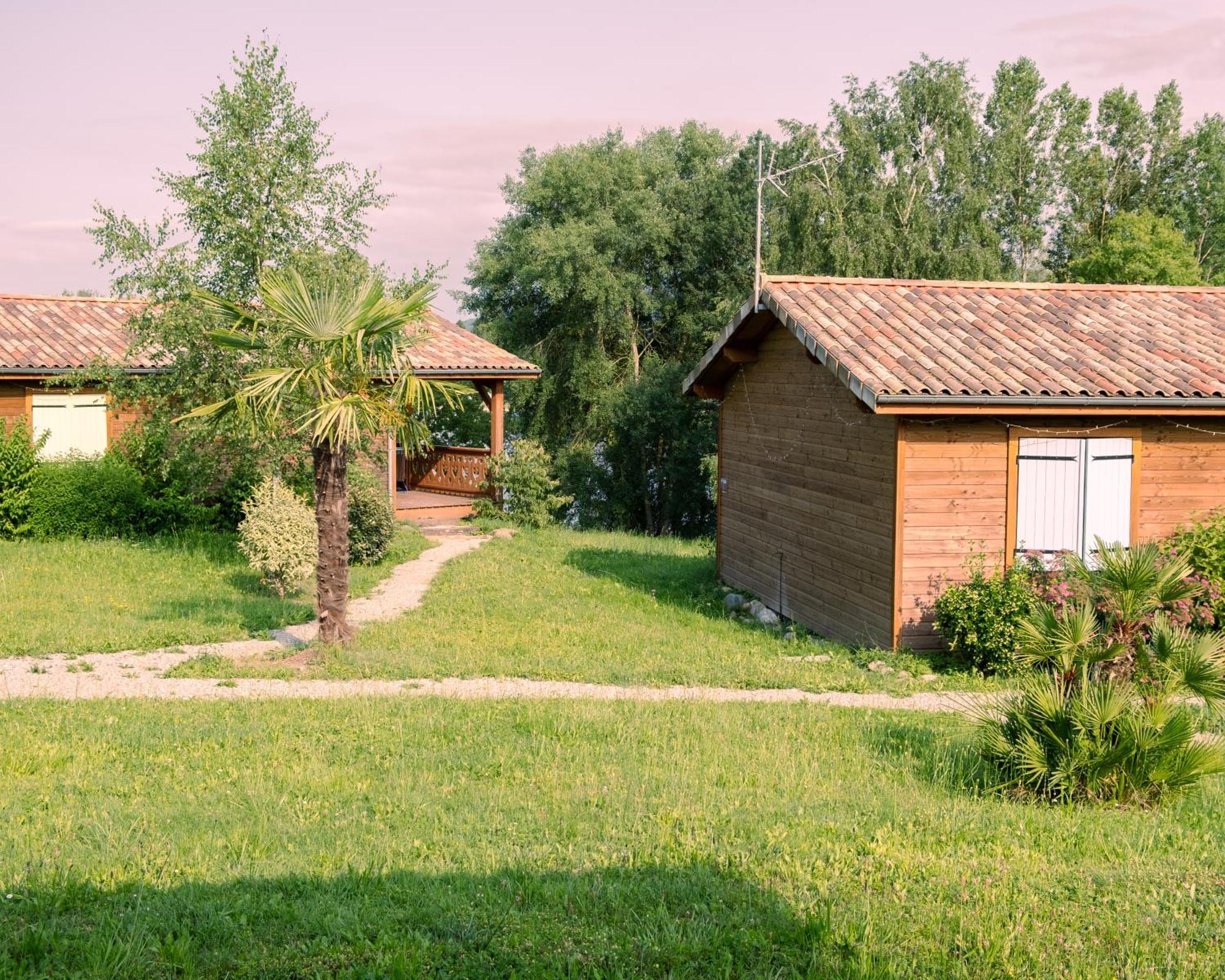 Les Chalets Montréjeau Exteriör bild